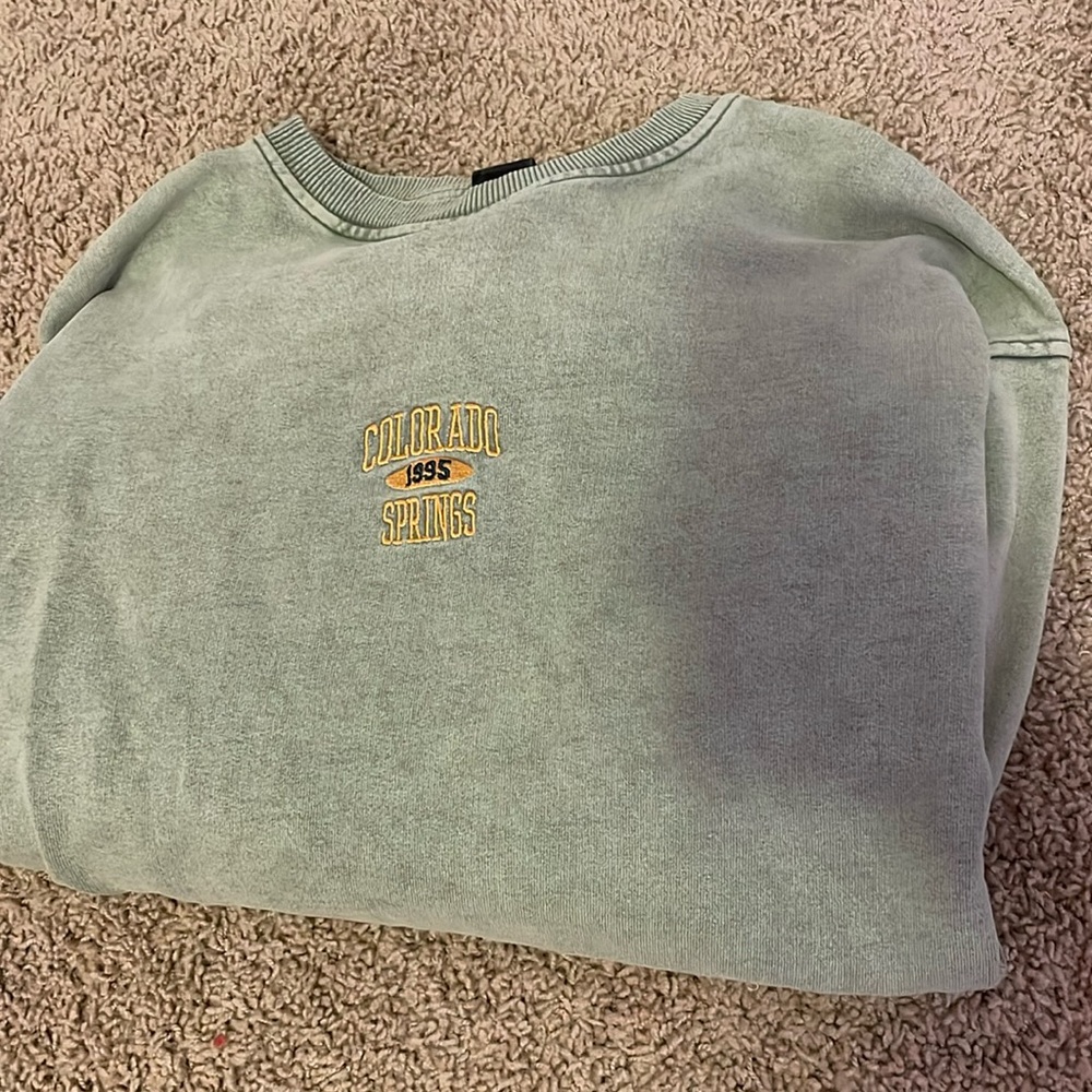 Urban crewneck